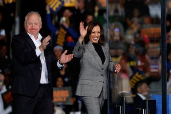 Kamala Harris y Tim Walz
