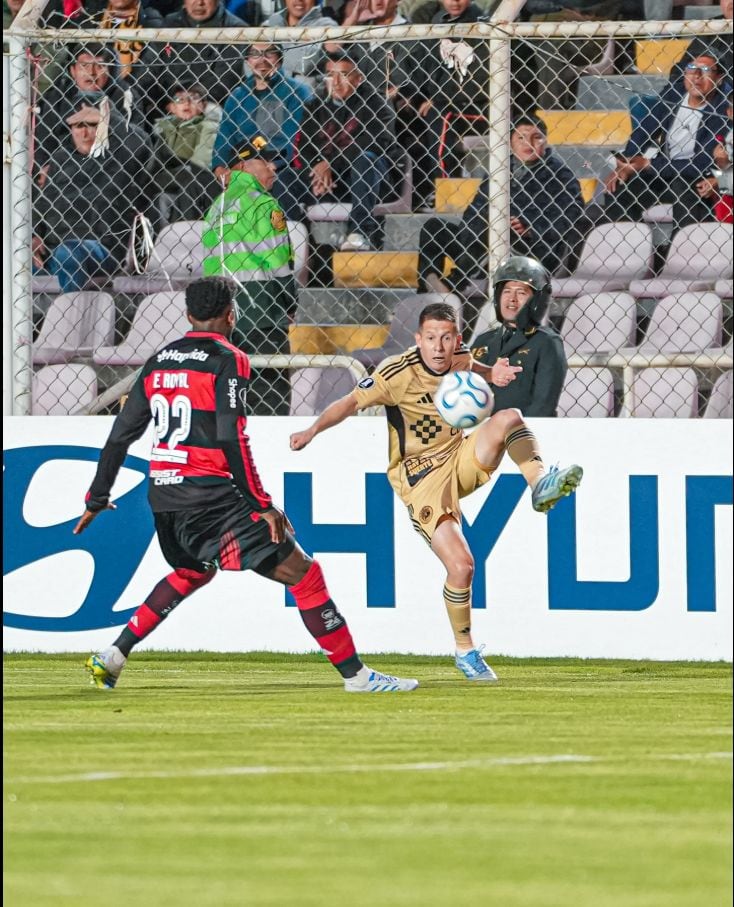 El equipo cusqueño proyecta su siguiente partido ante Estudiantes con la mira en revertir la derrota, mientras define si elevará una queja oficial por el arbitraje. (Cusco FC)