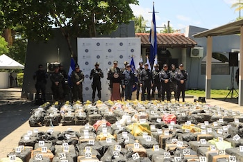 El Salvador incautó 14 toneladas de droga en 2026, valoradas en $351.8 millones, y capturó a 16 narcotraficantes. (Foto: Noticiero El Salvador)