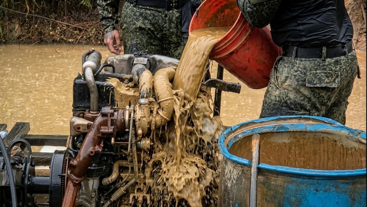 El impacto de las acciones criminales también se refleja en el medio ambiente, por cuenta de la minería ilegal - crédito Armada