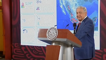 AMLO rectifica y niega que