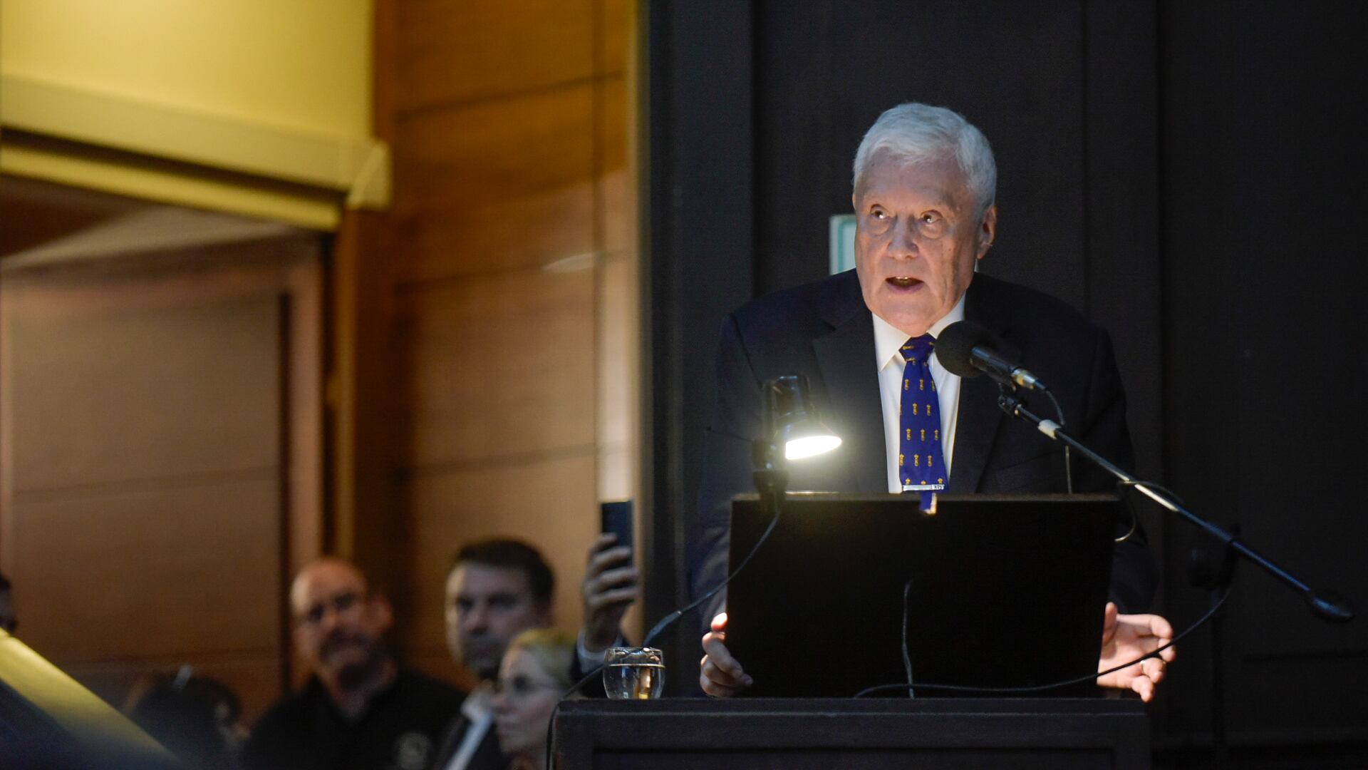 El doctor Eduardo González Toledo destacó la generosidad de Pedro Lylyk al compartir su conocimiento con profesionales de todo el mundo