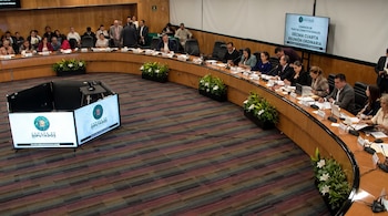 Morena y PT defienden la nacionalidad única para gobernantes.