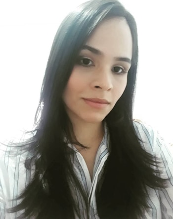 Natalia Fernández Díazgranados se encontraba de vacaciones en Venezuela cuando una de las torres del condominio La Mar colapsó tras los sismos que sacudieron el país - crédito @PoloDiazG/X