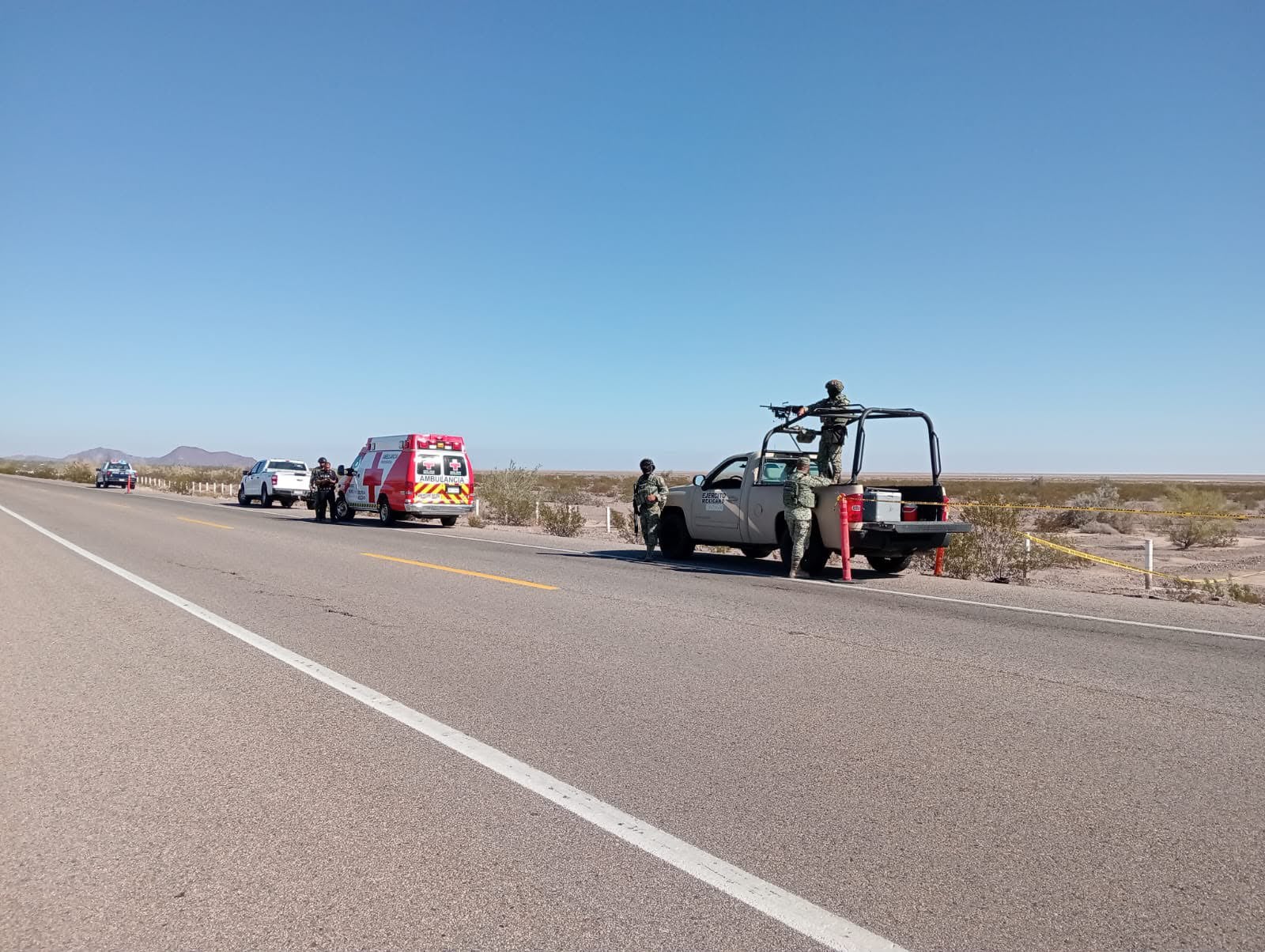 Loe hechos ocurrieron en la carretera Mexicali-San Felipe a la altura del kilómetro 65. (X @valeriallamasp)