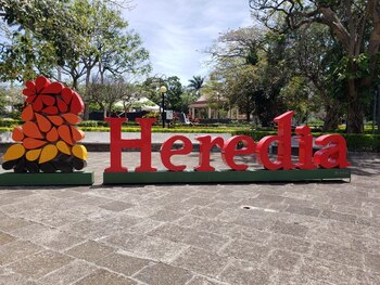 (Corporação Municipal de Heredia)