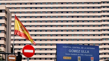 El español aislado en Madrid por sospecha de hantavirus presenta "febrícula y síntomas respiratorios"