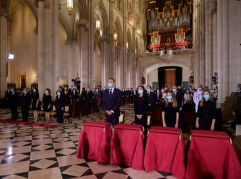 misa en homenaje a victimas de covid en españa reyes españoles