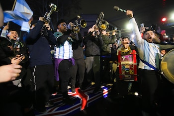 Argentina Inglaterra en el Mundial 2026 - Trombon cábala del túnel de Caseros