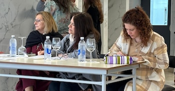 Silvia Zimmermann (en el centro)