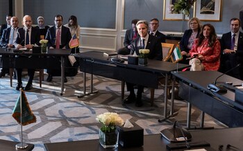 Blinken durante la reunión con