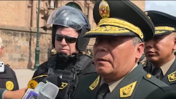 La sustracción de setenta kilos de metal precioso y efectivo, junto a la falta de denuncia formal, mantiene bajo escrutinio a las fuerzas del orden en la región y abre una investigación de mayor alcance
