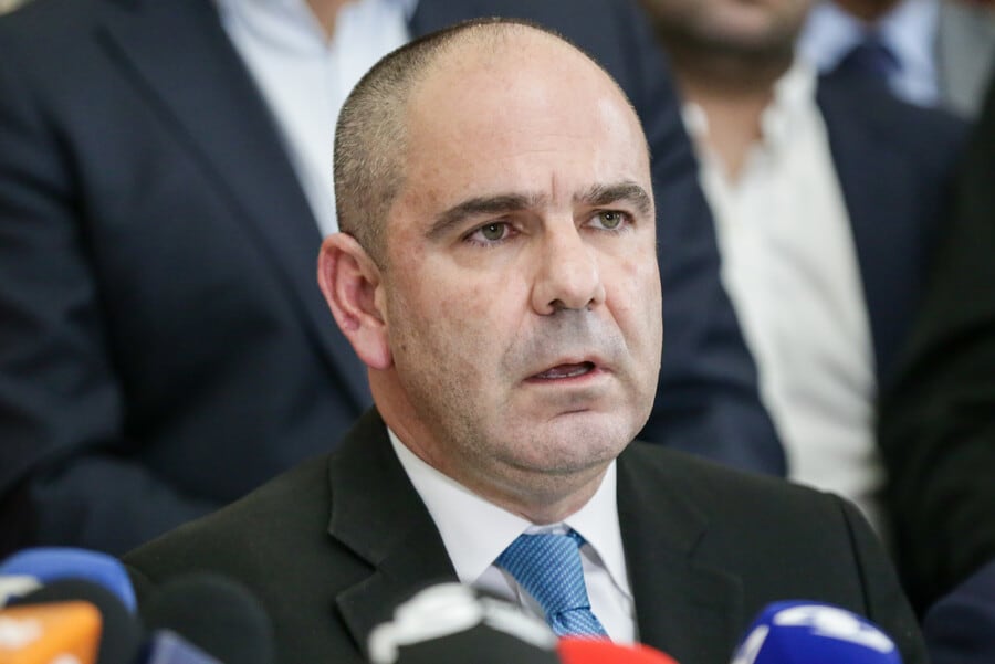Chat revelaría cómo el director del Centro Democrático planeó el acuerdo con el Pacto Histórico para ganar la presidencia del Senado: “No meterse con Petro”