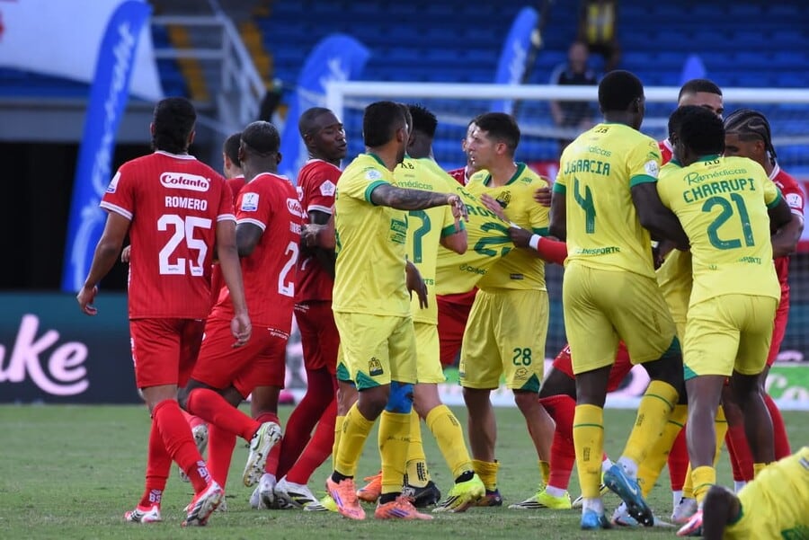 América de Cali es líder de la Liga, mientras que Bucaramanga es quinto en la tabla de posiciones - crédito Aymer Andrés Álvarez/El País-Colprensa
