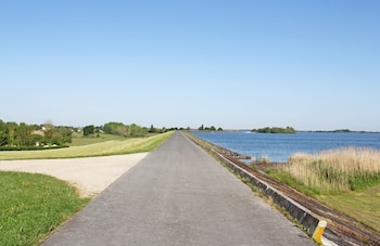 Lago Der-Chantecoq, en Francia (Shutterstock