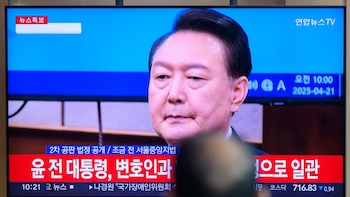 La Fiscalía surcoreana pide diez