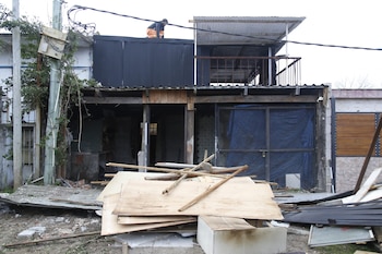 Intendencia de Maldonado colabora en la demolición de tres viviendas vinculadas al narcotráfico (IDM)