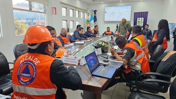 Autoridades municipales y de emergencia