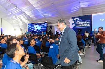 El presidente del Tec, David