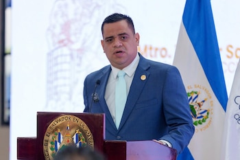 Walter Salvador Sosa Funes preside la CCR desde la renuncia de Roxana Soriano de Viaud, quien fue electa presidenta del TSE en septiembre de 2024./ (Corte de Cuentas de la República de El Salvador)