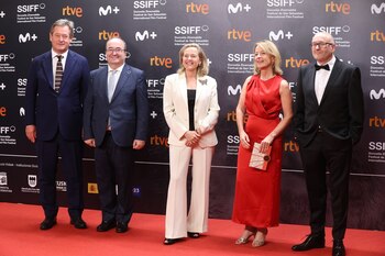 Rostros conocidos acuden a la inauguración de la 71ª edición del festival de San Sebastián