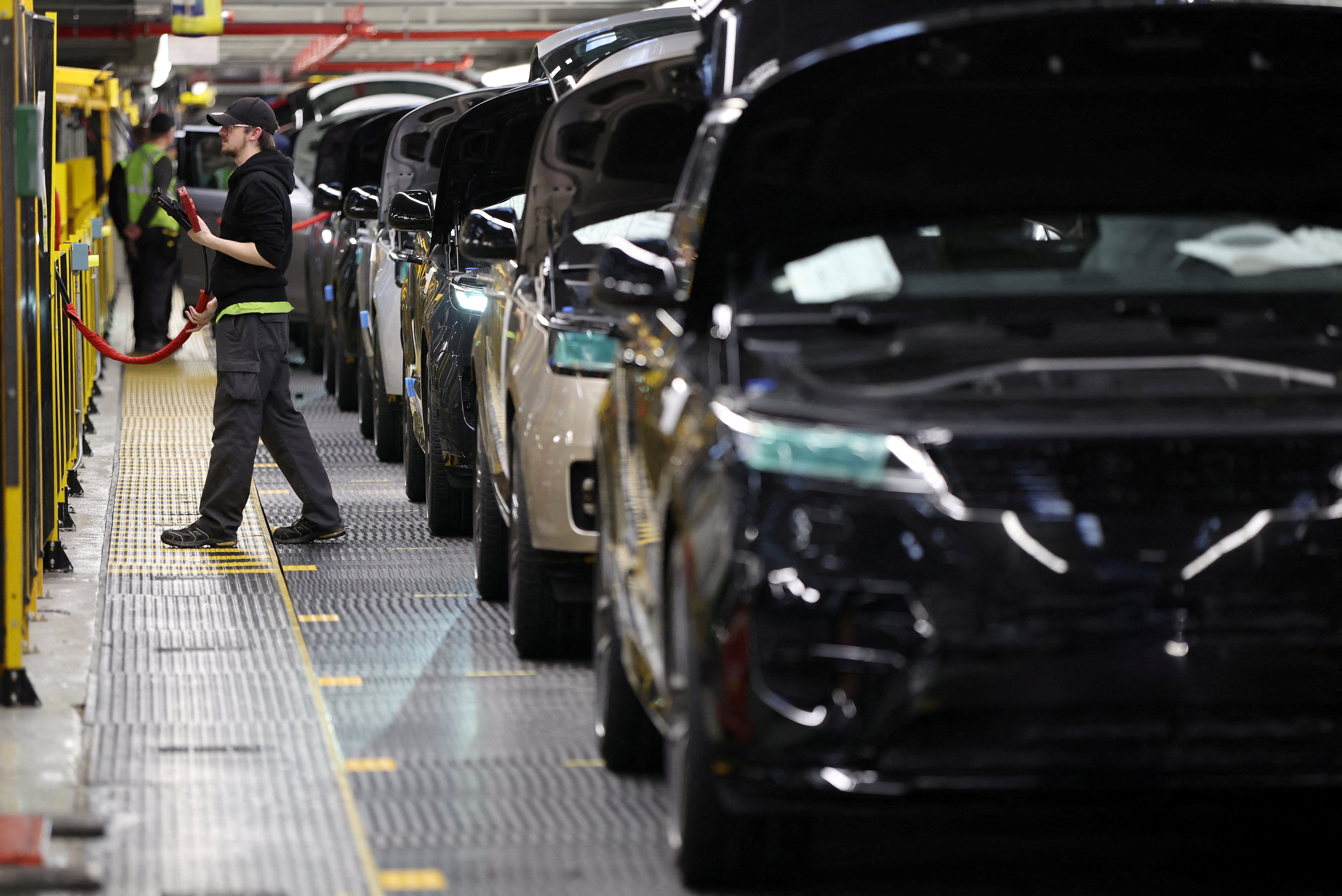 Land Rover retira 15.000 autos en EE. UU. por falla en cámara trasera: los modelos afectados y qué deben hacer los propietarios
