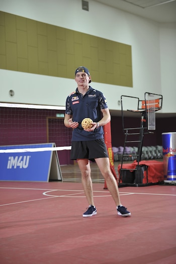 Verstappen sepak takraw
