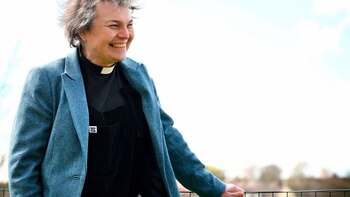 La reverenda Rachel Mann, pionera