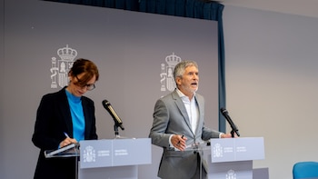 El Gobierno insiste en que todos los pasajeros del crucero serán repatriados: “En España solamente se quedarán los españoles”