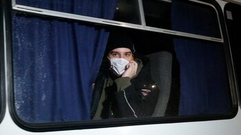 Un pasajero ucraniano evacado desde