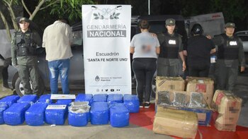 Gendarmería detuvo a tres personas