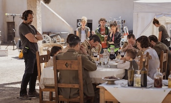 Una escena que pasará a la historia, la del guiso de bacalao en 'El ser querido'
