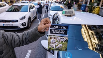 Los taxistas de la Comunidad Valenciana denuncian que Uber y Cabify competirán con menos obligaciones: el nuevo decreto que vuelve a enfrentar a VTC y taxi