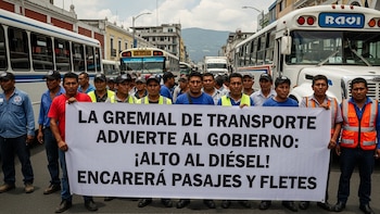 La gremial de transporte advierte al gobierno que el alza del diésel puede encarecer el pasaje y los fletes