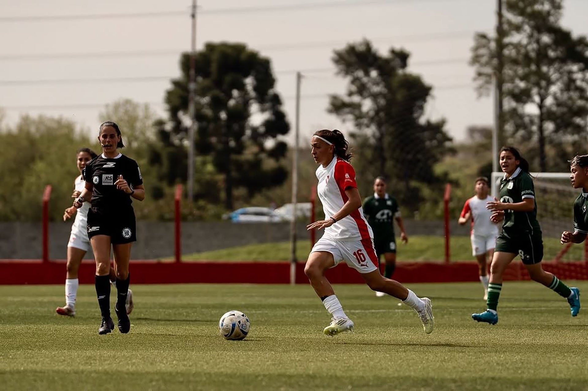 Camila Ochoa debutó en Primera con las Diablas en 2024 (@camiochooaa)