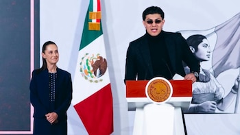 El Bogueto lanza dardo contra la oposición tras críticas por su presentación en Palacio Nacional