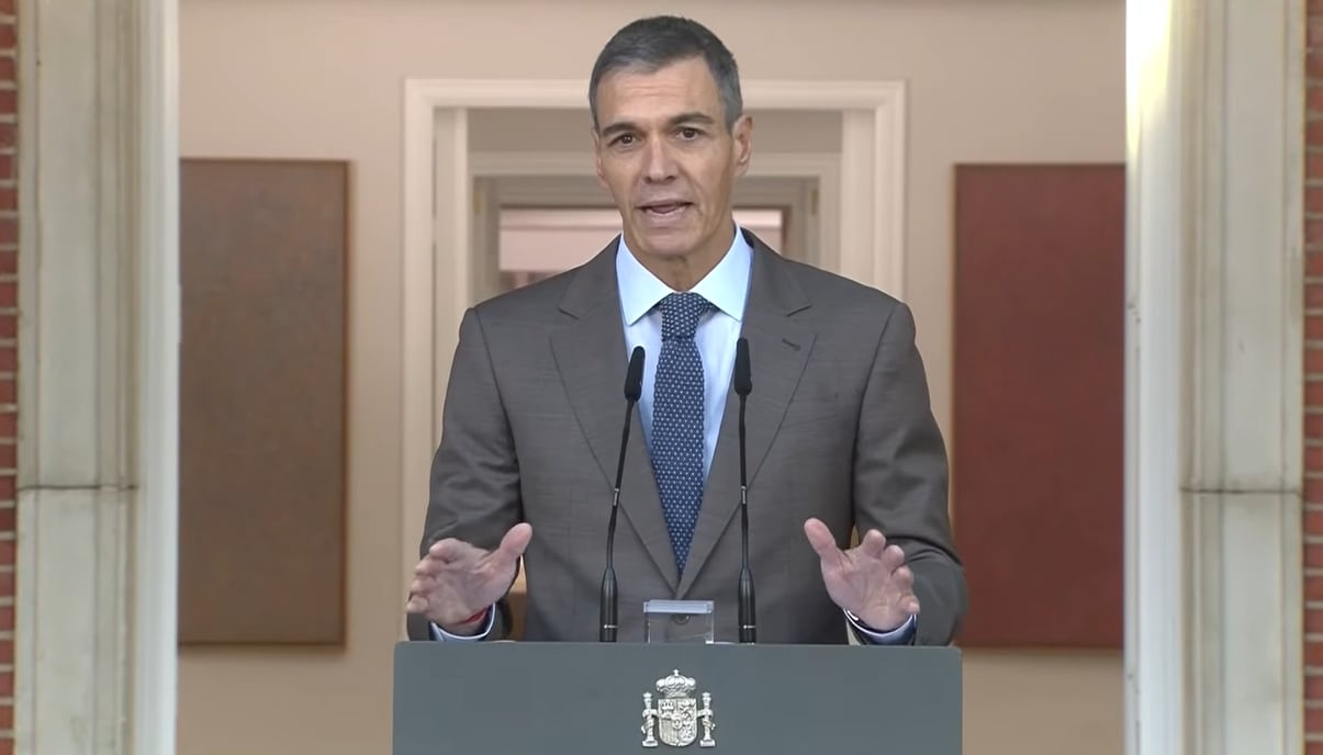 Pedro Sánchez, presidente del Gobierno, este lunes en Moncloa.