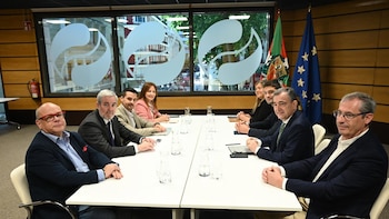 PNV y CC exigen a Sánchez que presente unos Presupuestos del Estado que "den sentido y rumbo a la legislatura"