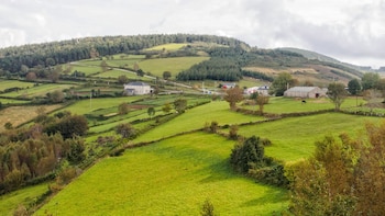 Las fincas sin dueño encarecen el campo: Galicia rescata casi 800 y destapa un problema presente también en Asturias, Navarra, Aragón y Castilla y León