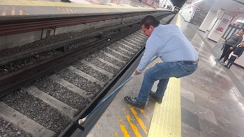 Este es el tiempo que tarda el Metro en reanudar servicio tras la caída de un paraguas a las vías: en 2026 suman 94 incidentes