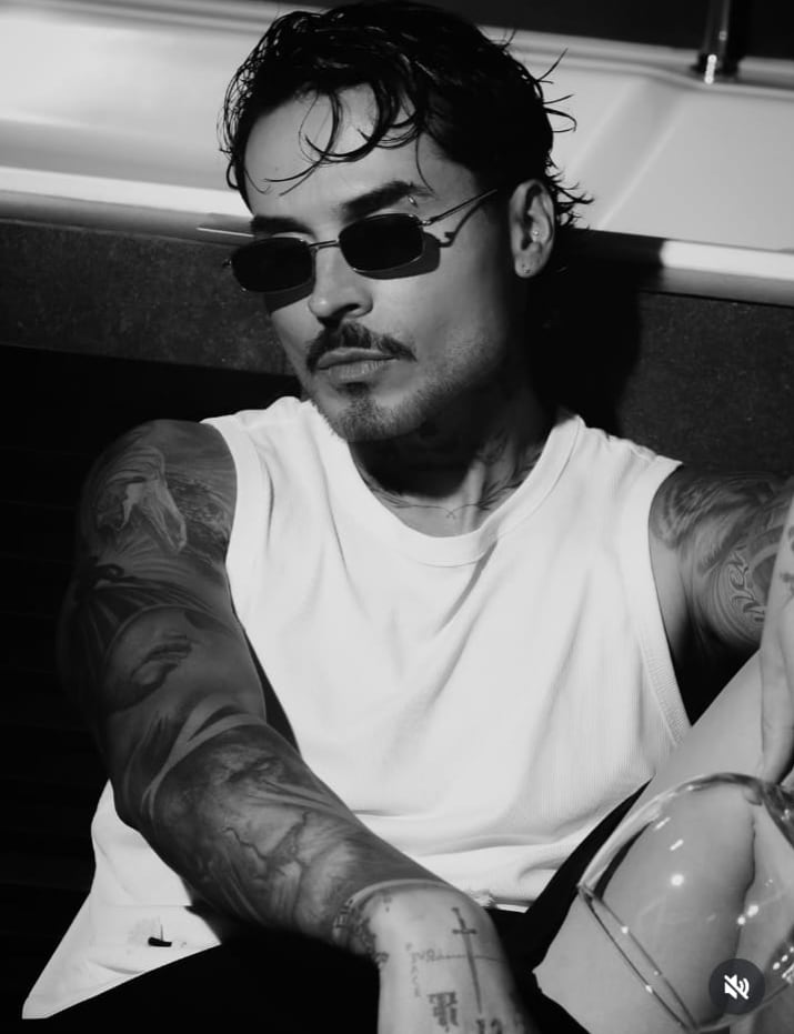 El desgaste extremo de su voz obligó a Reykon a someterse a una cirugía de cuerdas vocales y a un largo periodo de reposo fuera de los escenarios - crédito reykon / Instagram