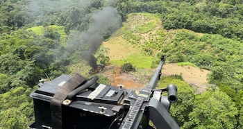 El despliegue de tropas busca