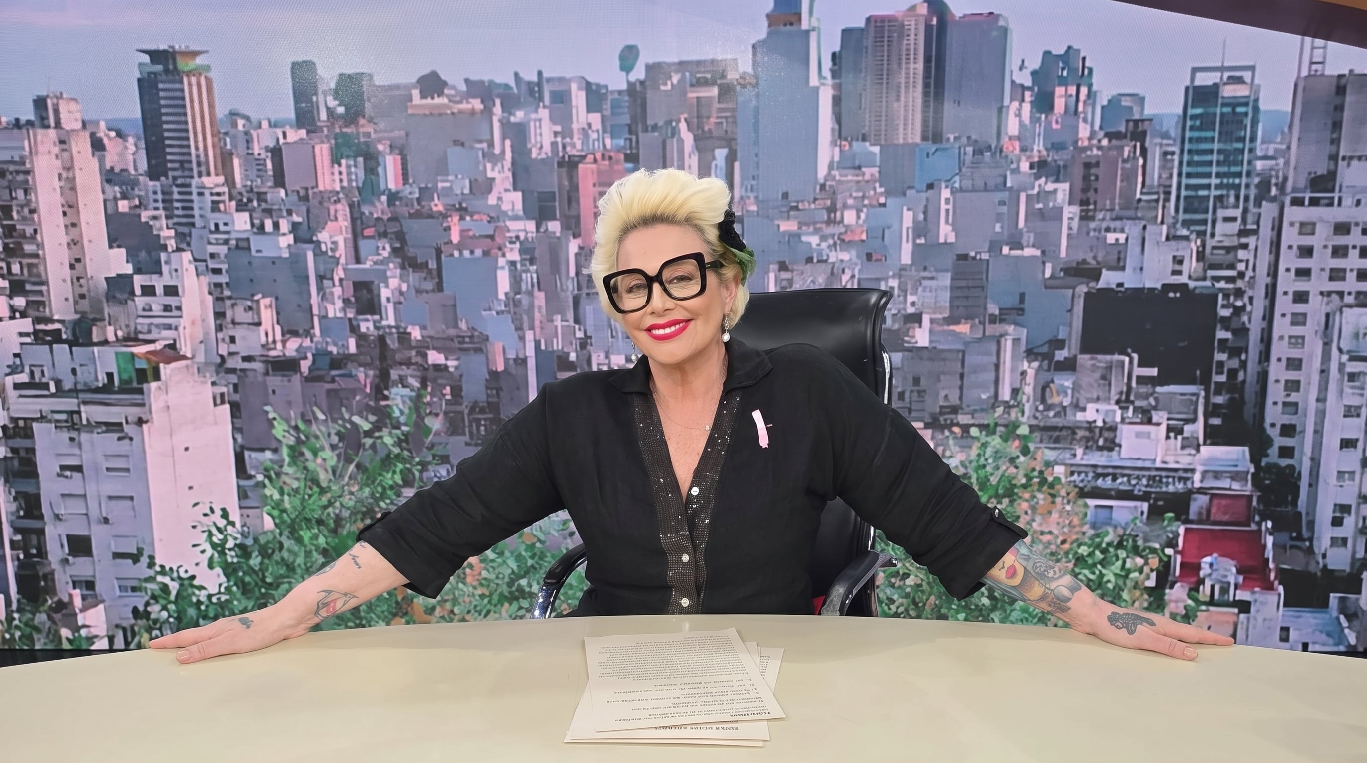 Carmen Barbieri retoma sus actividades laborales tras varios días de reposo en su casa