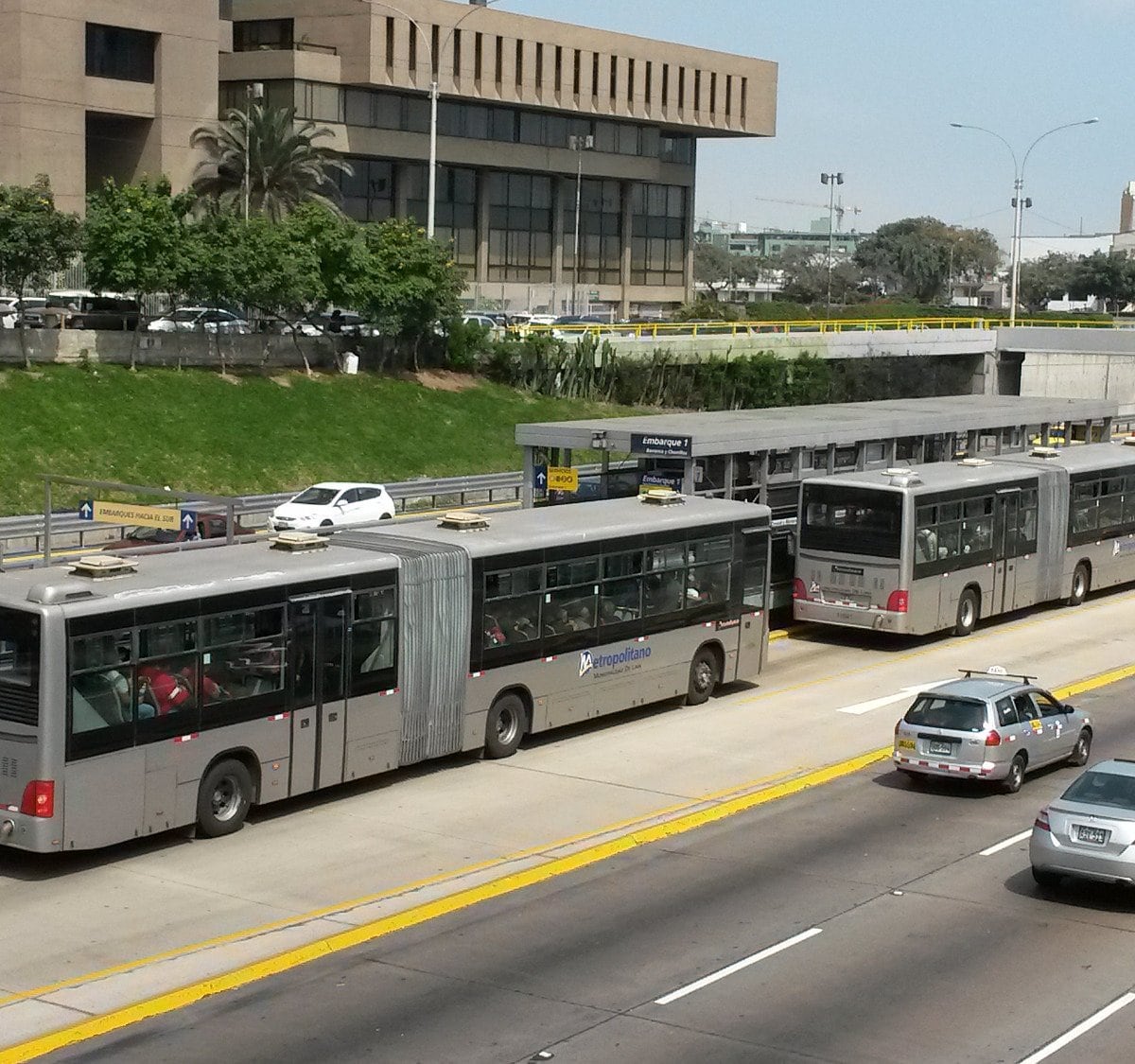 La ATU señaló que el Metropolitano, cuya flota funciona íntegramente con gas natural, dispone de reservas suficientes para garantizar el abastecimiento total de sus unidades. Foto: TripAdvisor