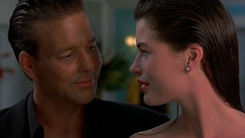 “Fui un tonto”: Mickey Rourke se lamenta por su turbulenta relación con Carré Otis