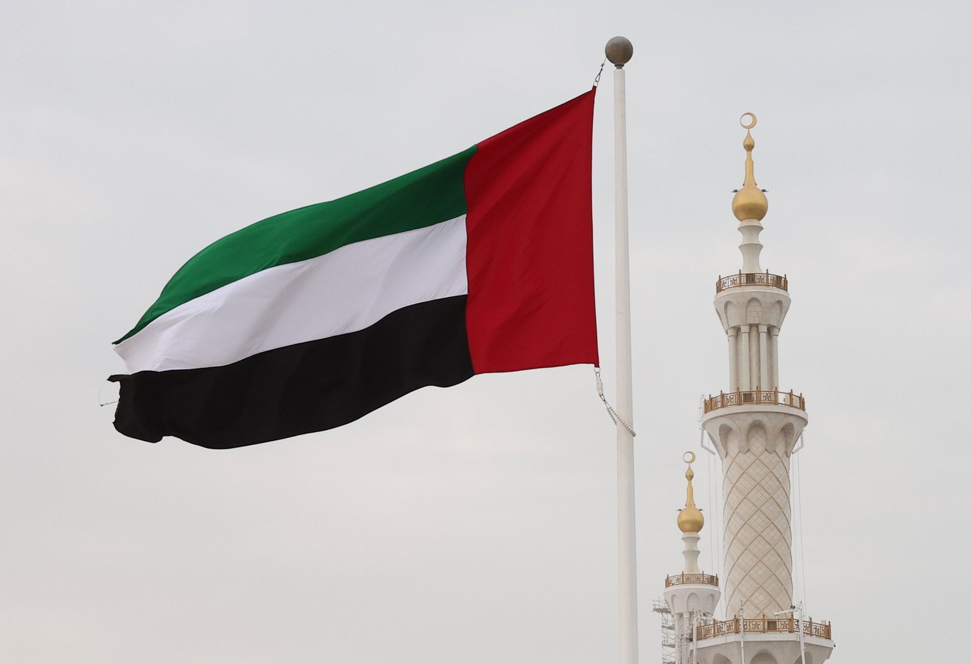 El Ministerio de Exteriores emiratí expresó su deseo de que la decisión argelina sea temporal y reivindicó los vínculos existentes entre ambas sociedades (EP)