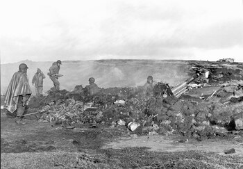 El cañón habla sin descanso.