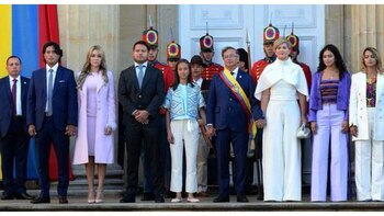 Gustavo Petro adoptó oficialmente a