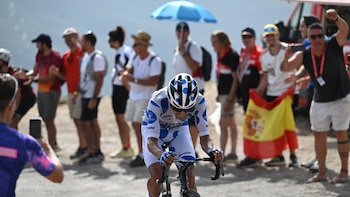 Santiago Buitrago brilló en la Vuelta a España, y se convirtió en el campeón virtual de la montaña