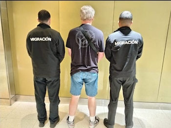 Las autoridades migratorias negaron el ingreso a un ciudadano estadounidense con antecedentes por posesión de material sexual de menores, como parte de los controles reforzados que mantiene Panamá en el Aeropuerto Internacional de Tocumen. Tomada de X